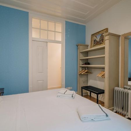 Camoes Deluxe Bairro Alto Apartment ลิสบอน ภายนอก รูปภาพ