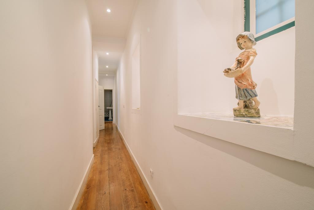 Camoes Deluxe Bairro Alto Apartment ลิสบอน ภายนอก รูปภาพ